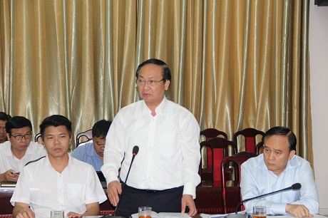 Ban Thường trực Ủy ban MTTQ Việt Nam TP tổ chức hội nghị góp ý kiến phản biện xã hội vào Tờ trình và Dự thảo Nghị quyết về việc thông qua đề án “Tăng cường quản lý phương tiện giao thông nhằm giảm ùn 